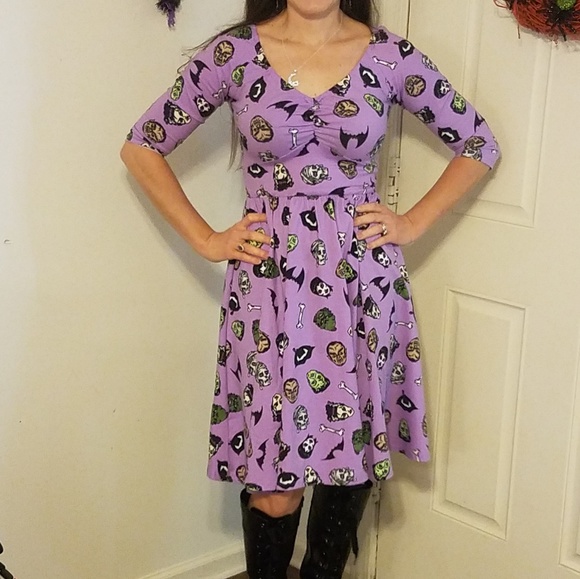 Meet Your Posher, Kristen - Picture 2 of 2